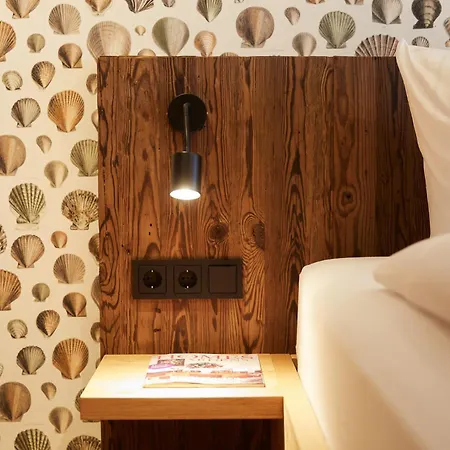 Binnendiek Haus 6 11 *